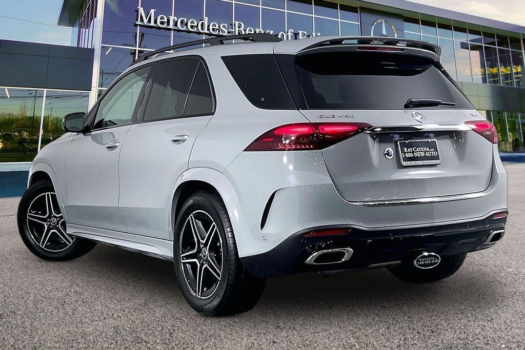 Used 2026  Mercedes-Benz GLE 450 image 2