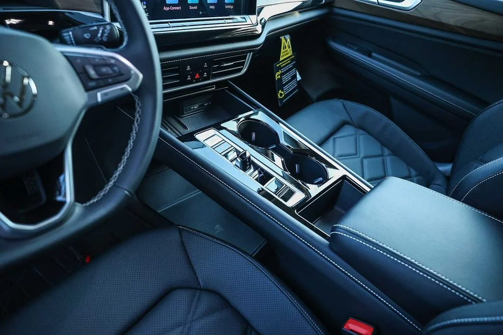 2026 Volkswagen Atlas SE w/Tech - Photo 30