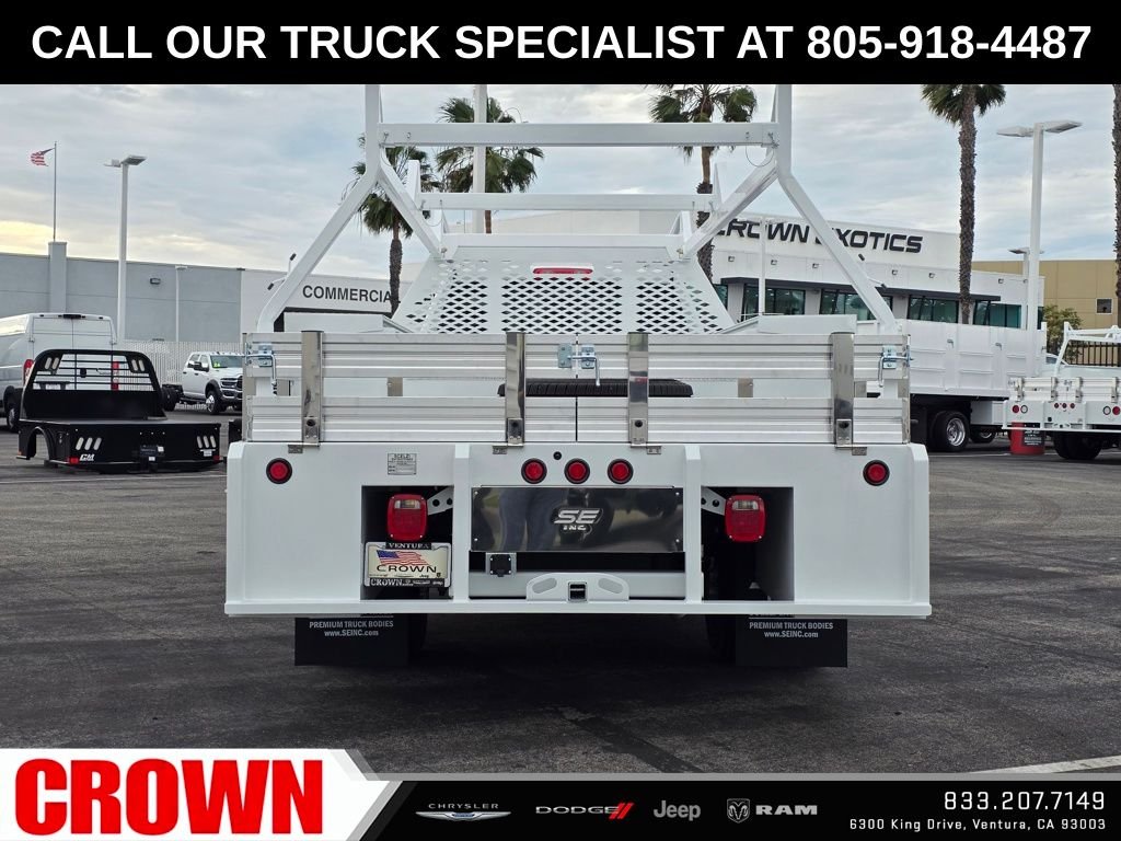 2025 RAM 3500 Chassis Tradesman - Photo 11