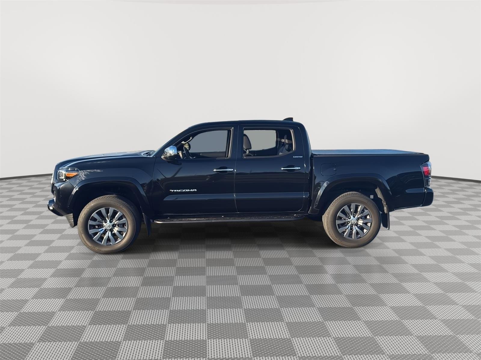 Used 2022 Midnight Black Metallic Toyota Limited image 11