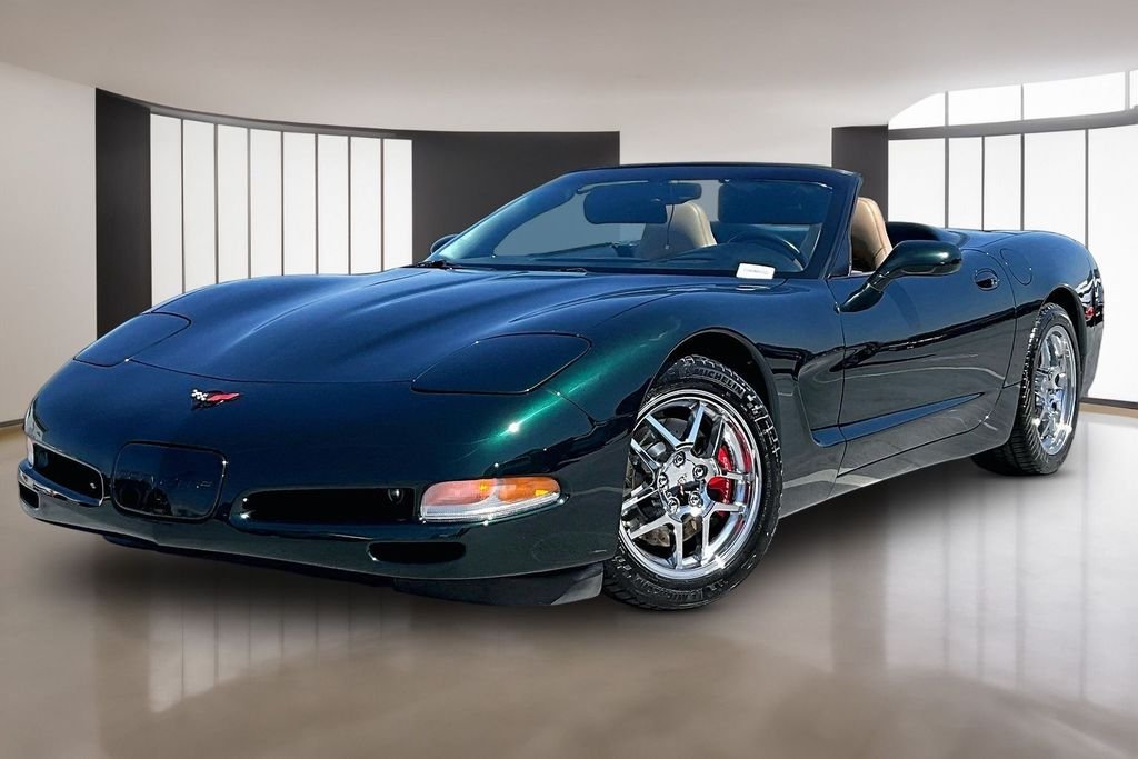 Used 2000 Dark Bowling Green Metallic Chevrolet Base image 1