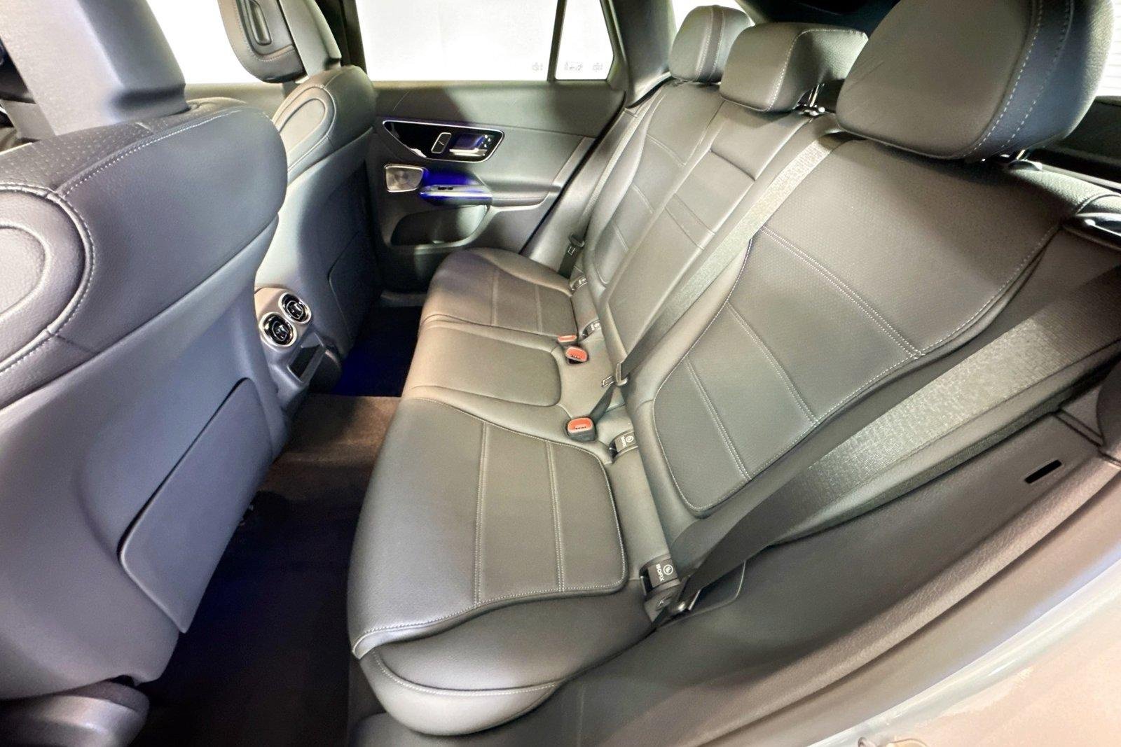 New 2026 Cirrus Silver Metallic Mercedes-Benz GLC 300 image 22