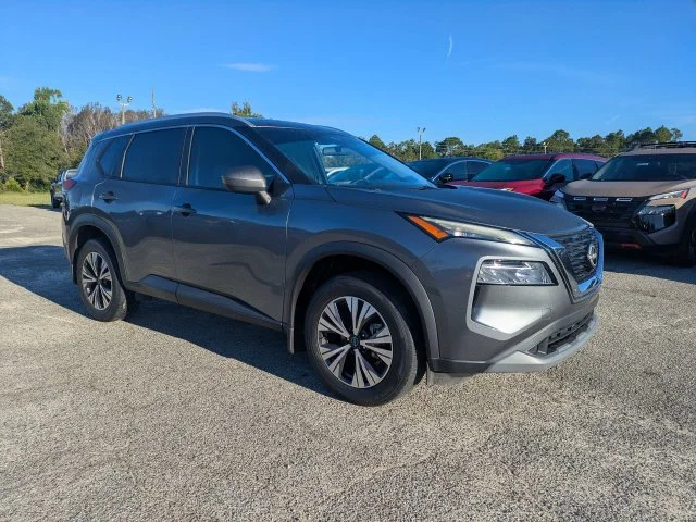 Used 2023 Gray Nissan SV image 2