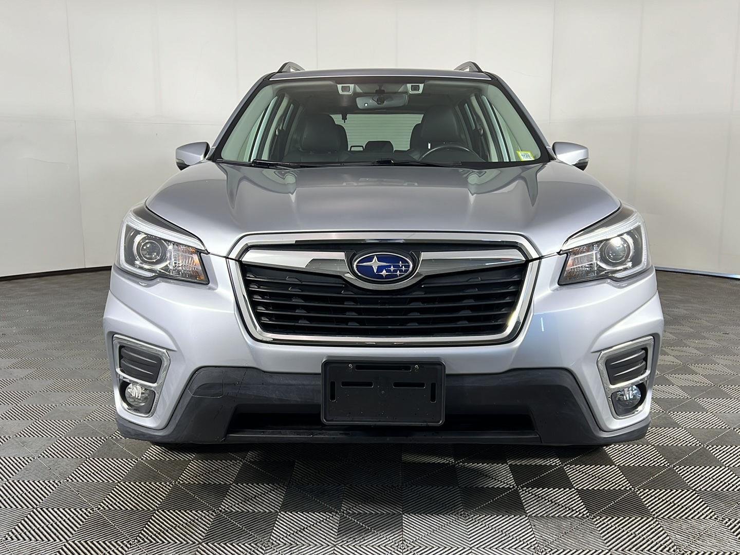 Used 2020 Ice Silver Metallic Subaru Limited image 13