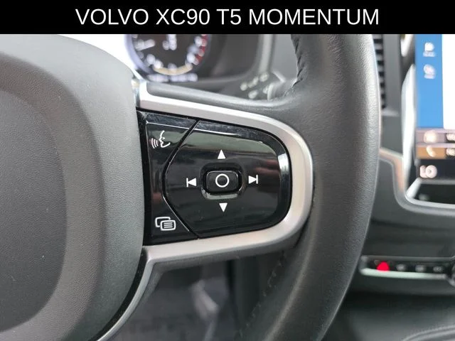 2022 Volvo XC90 Momentum - Photo 32