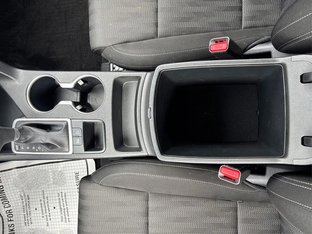Used 2022 Silver Kia LX image 20