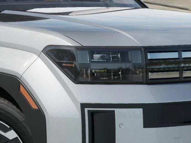 New 2027 Silver Hyundai SE image 9