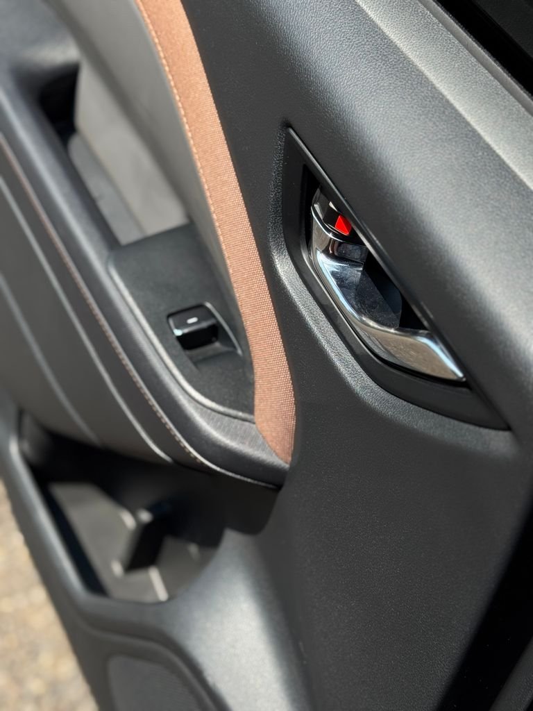 Used 2025 Crystal Black Silica Subaru Sport image 40