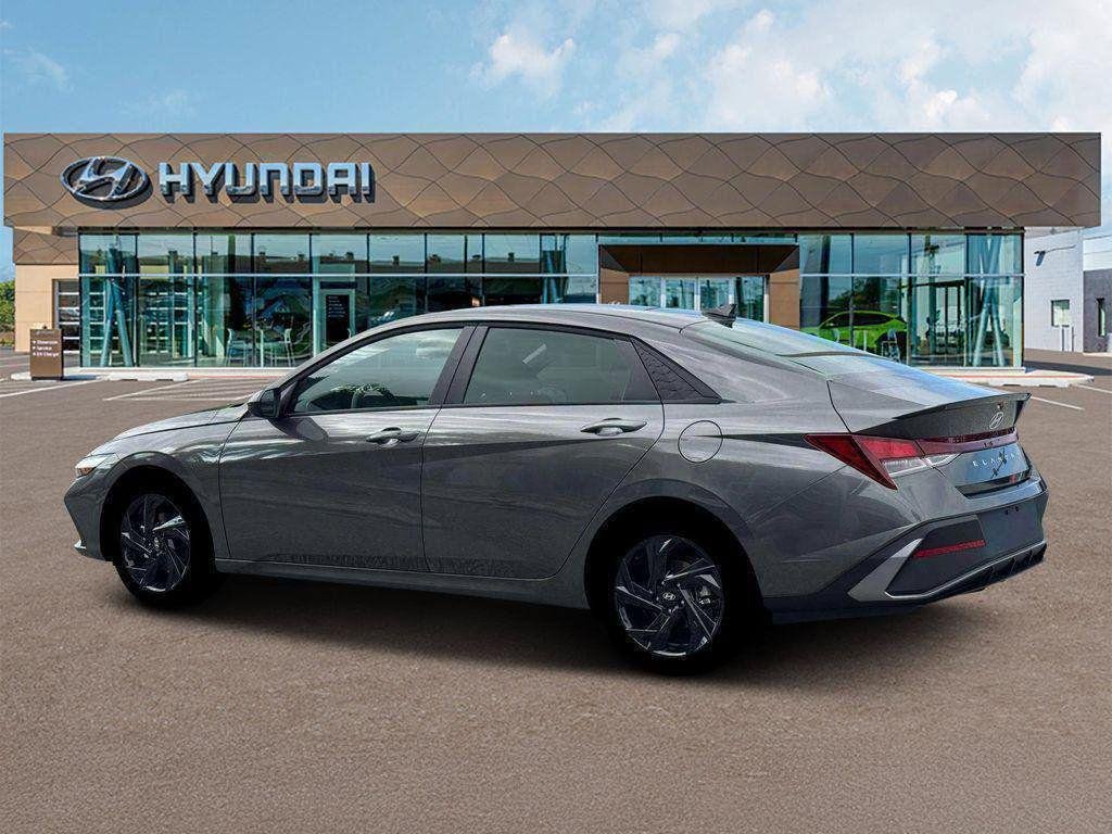 New 2026 Gray Hyundai SEL Sport image 4
