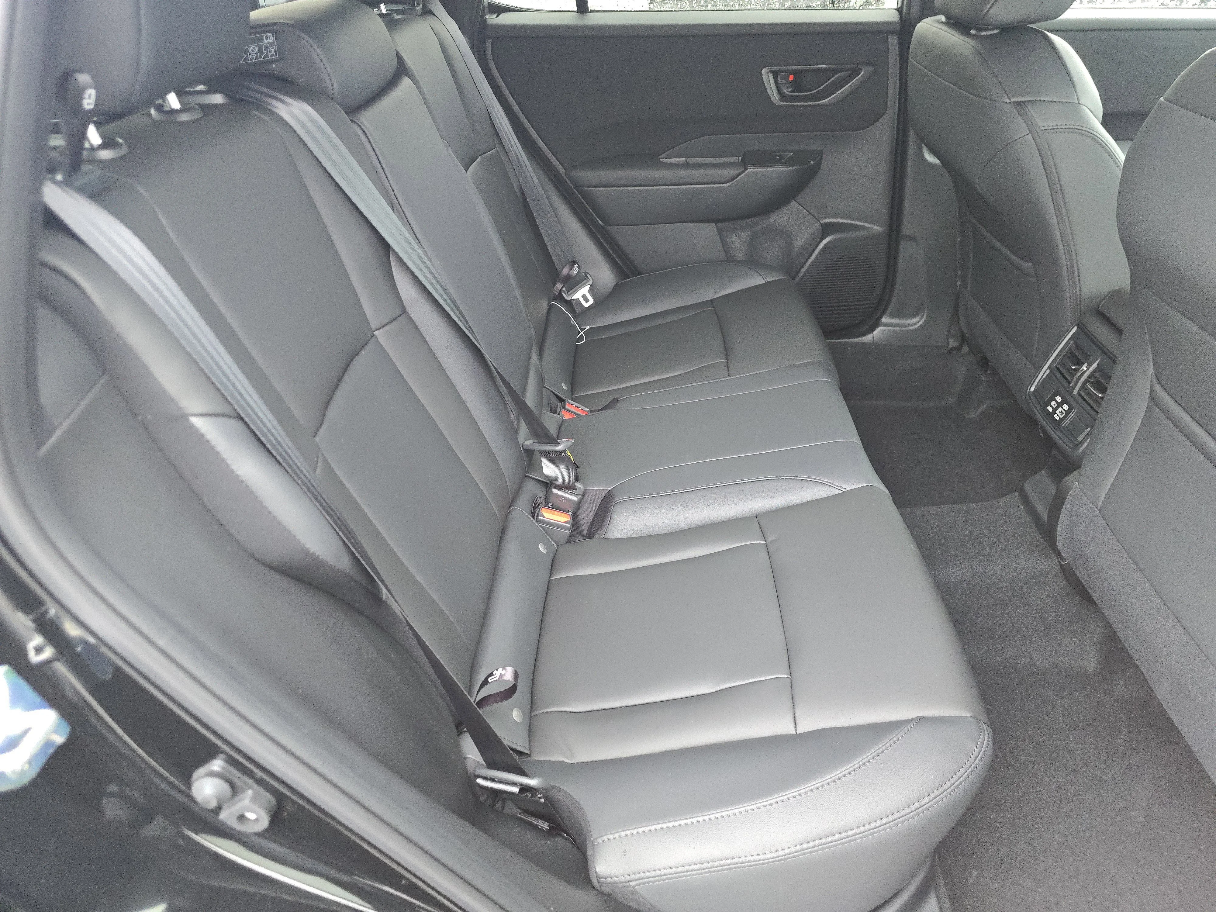 New 2026 Crystal Black Silica Subaru Premium image 15