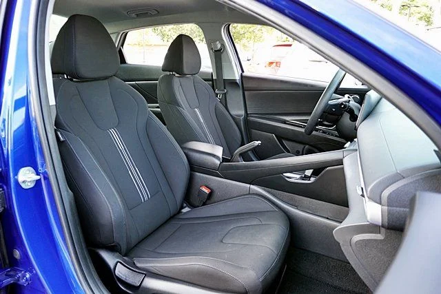 Used 2024 Blue Hyundai SEL image 11