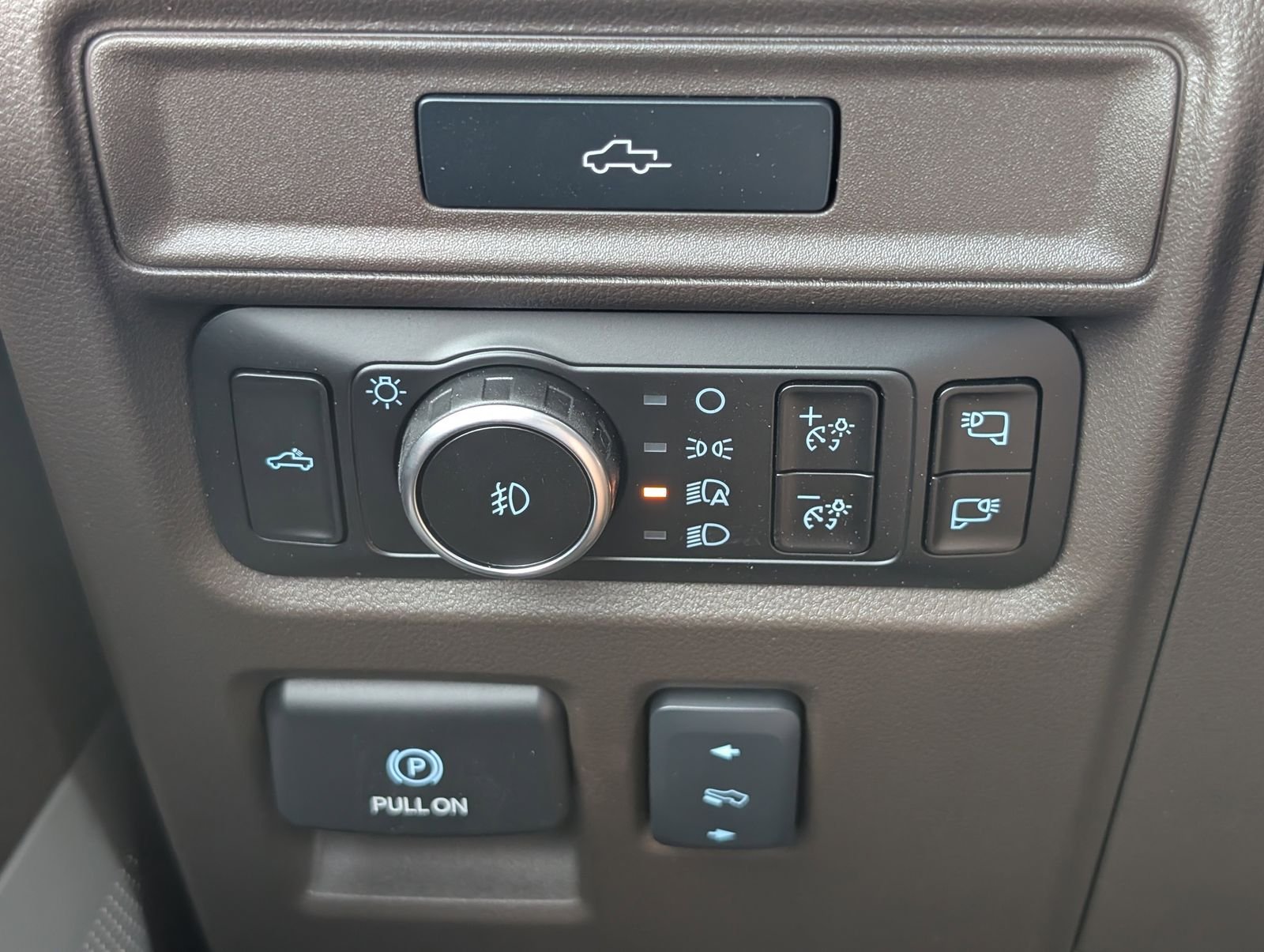 New 2026 Star White Metallic Tri-Coat Ford King Ranch image 27