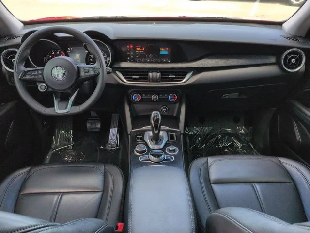 Used 2020 Alfa Rosso Alfa Romeo Base image 15