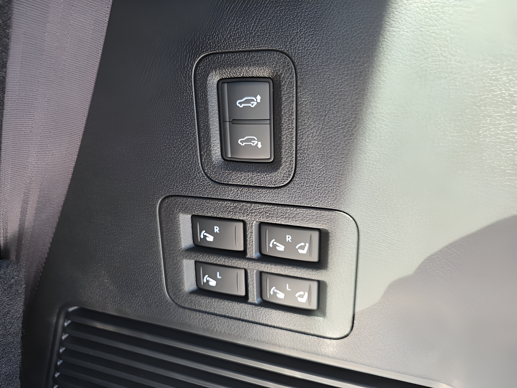 2026 Nissan Armada PRO-4X - Photo 25