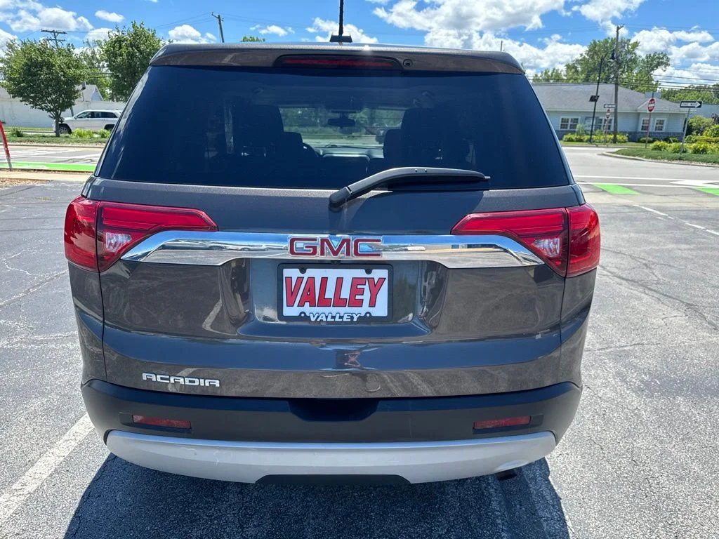 Used 2019 Gray GMC SLE-1 image 4