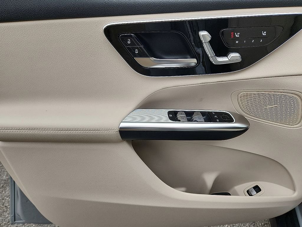 Used 2026 MANUFAKTUR Alpine Grey Mercedes-Benz GLC 300 image 8