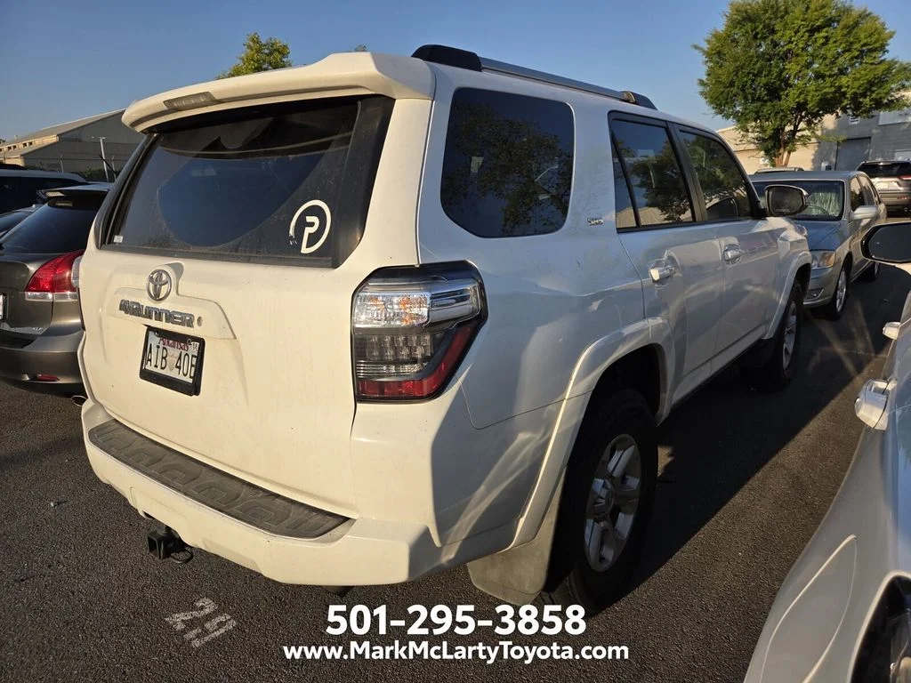 Used 2019 White Toyota SR5 image 3