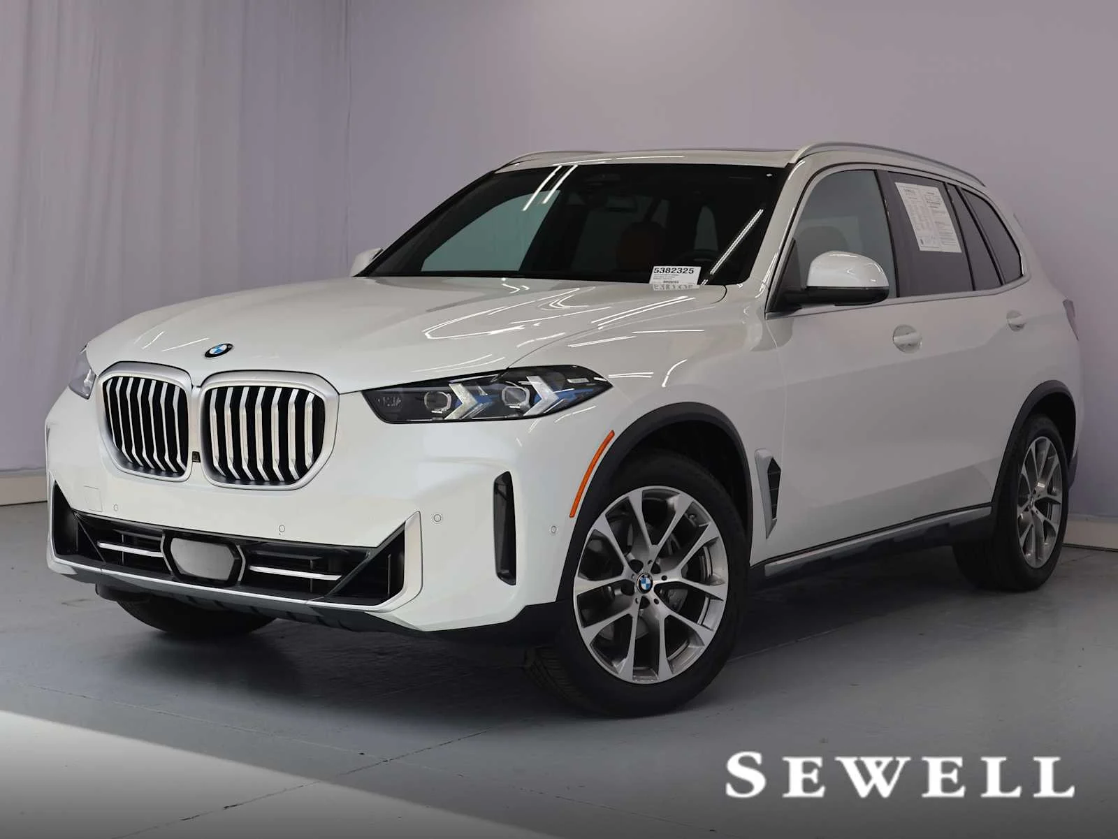 2026 BMW X5 sDrive40i's photo