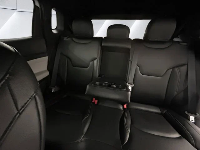 Used 2025 White Jeep Limited image 18