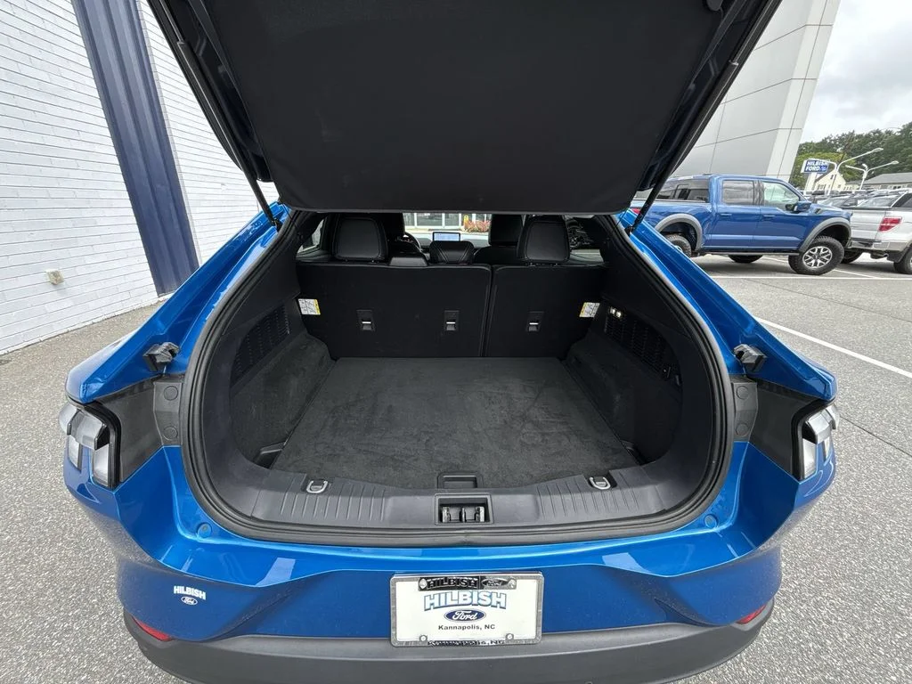 Used 2025 Blue Ford Select image 21