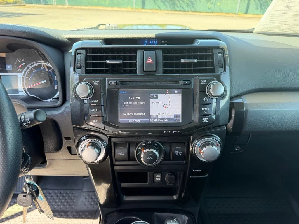 Used 2019 Nautical Blue Metallic Toyota TRD Off-Road Premium image 21