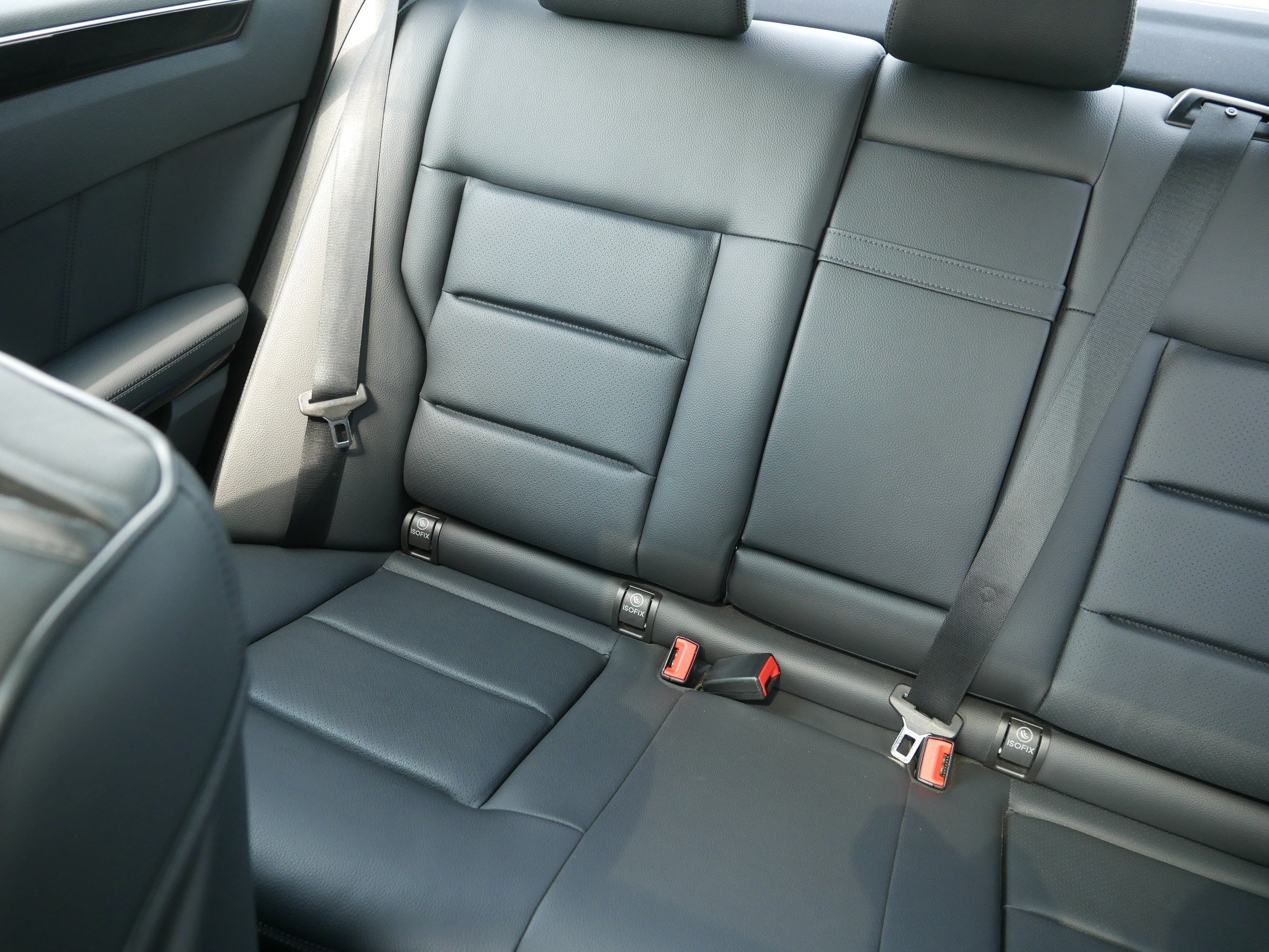 Used 2013 Diamond Silver Metallic Mercedes-Benz E 350 Sport image 12