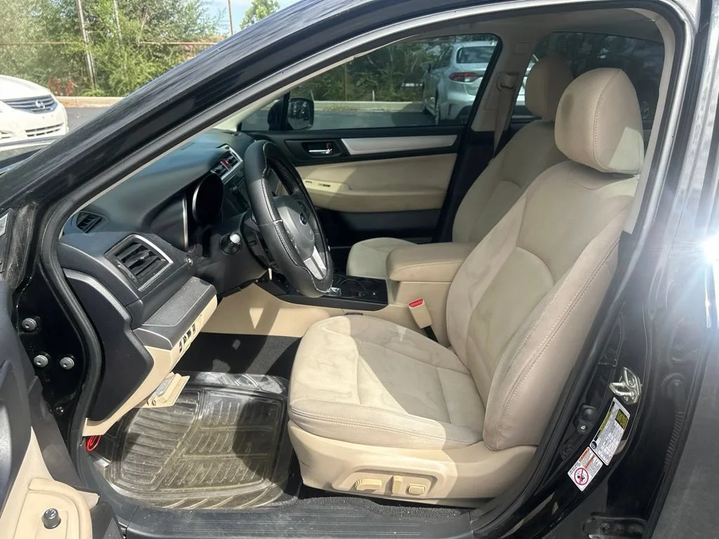 Used 2017 Crystal Black Silica Subaru 2.5i image 14