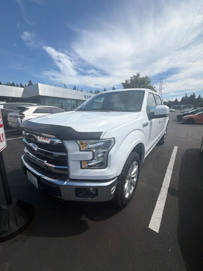 Used 2016 White Ford Lariat image 1