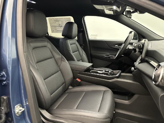 New 2027 Lakeshore Blue Metallic Chevrolet LT image 28
