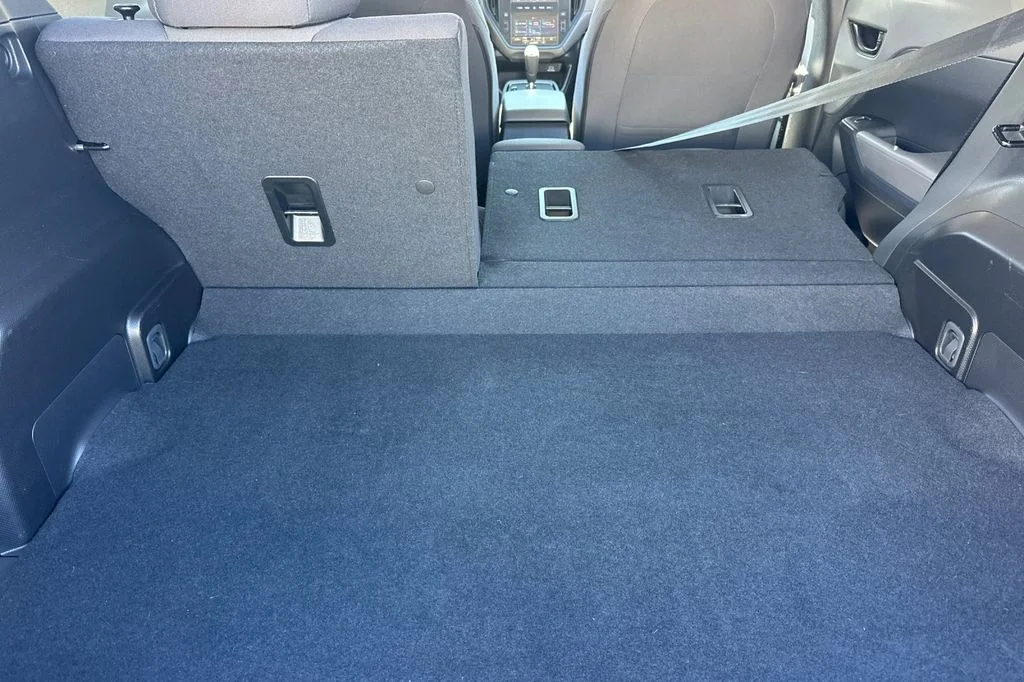 Used 2024 Black Subaru Base image 15