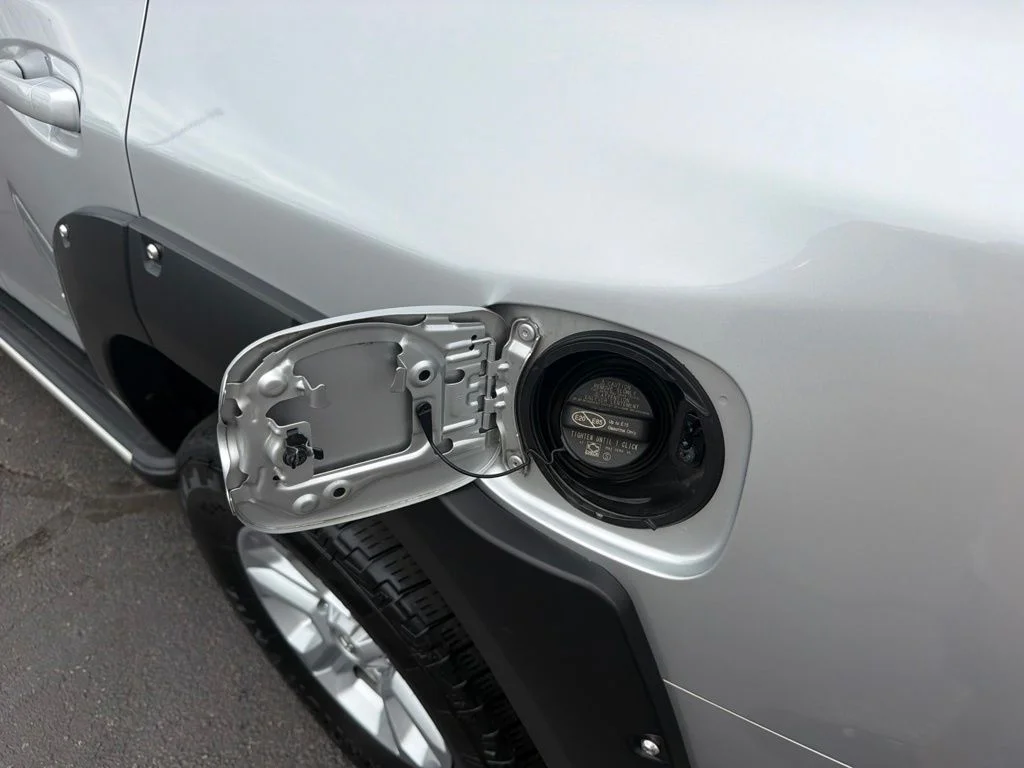 Certified Used 2018 Classic Silver Metallic Toyota SR5 image 51