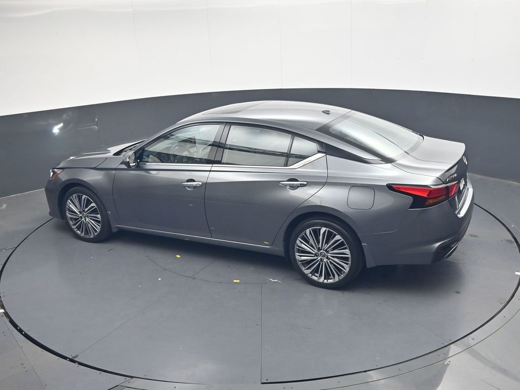 Used 2023 Gray Nissan 2.5 SL image 37
