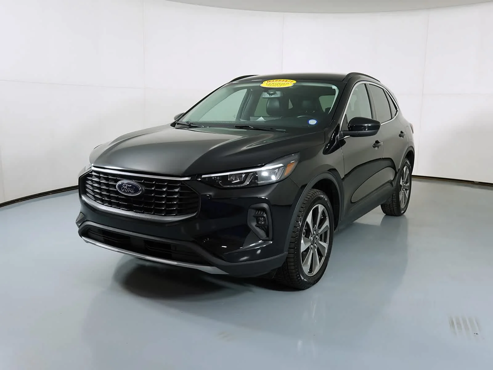 Used 2025 Agate Black Ford Platinum image 8