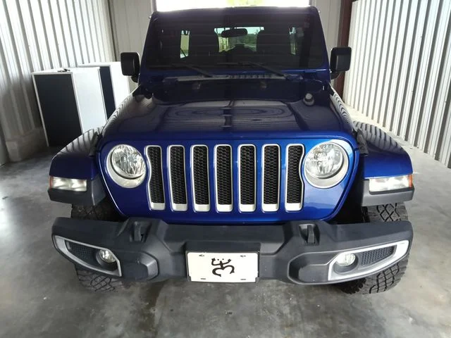 Used 2020 Blue Jeep Unlimited Sahara image 7