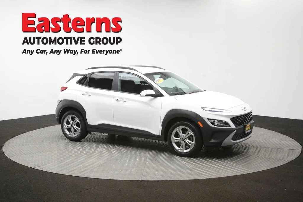 Used 2023 White Hyundai SEL image 46