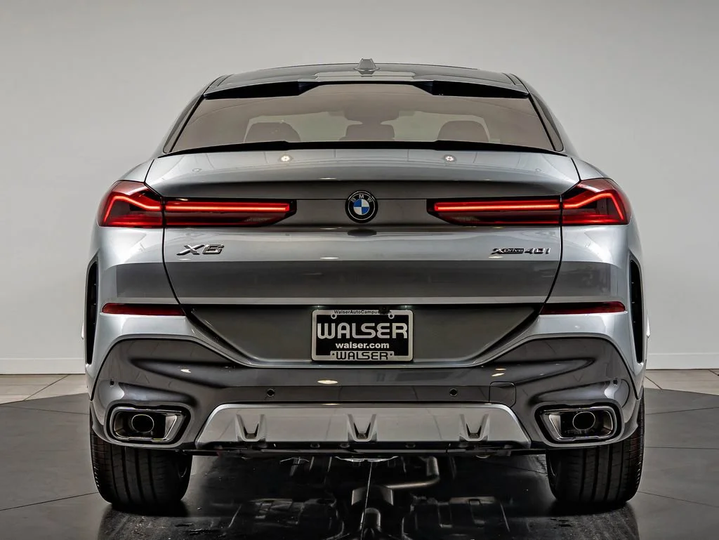 New 2027 Gray Metallic BMW xDrive40i image 6