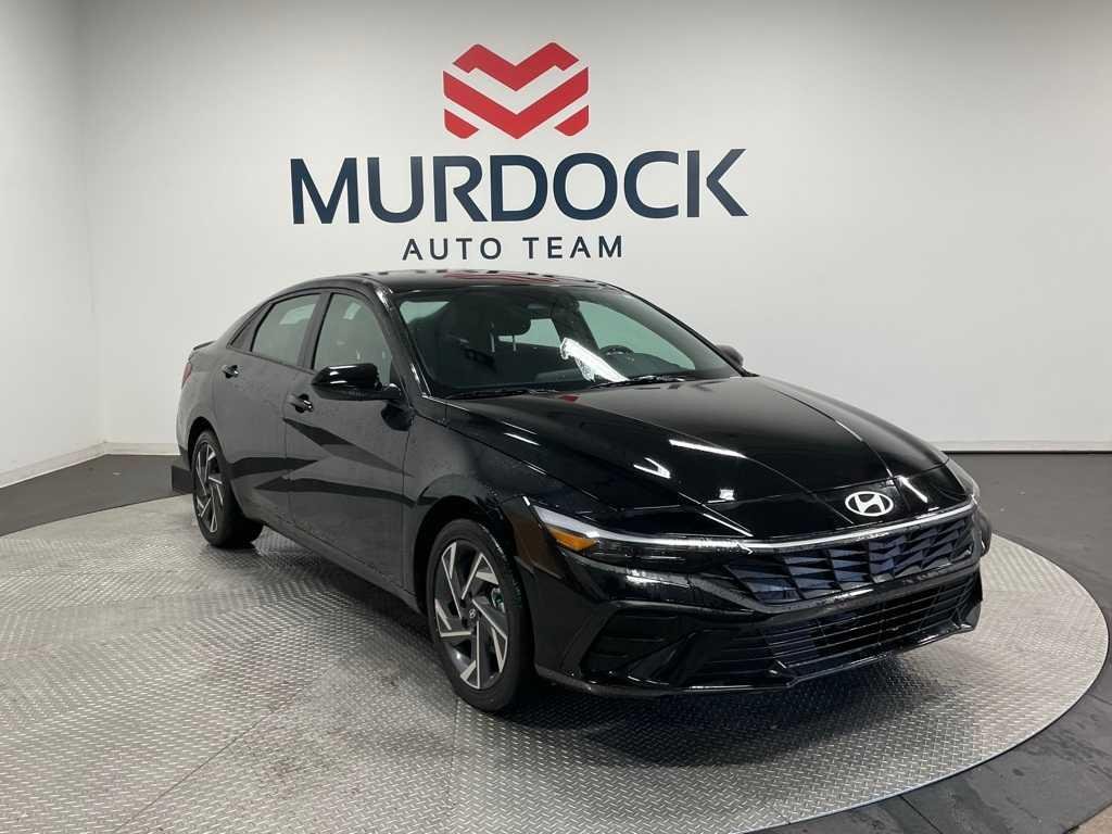 New 2025 Abyss Black Hyundai SEL Sport image 6