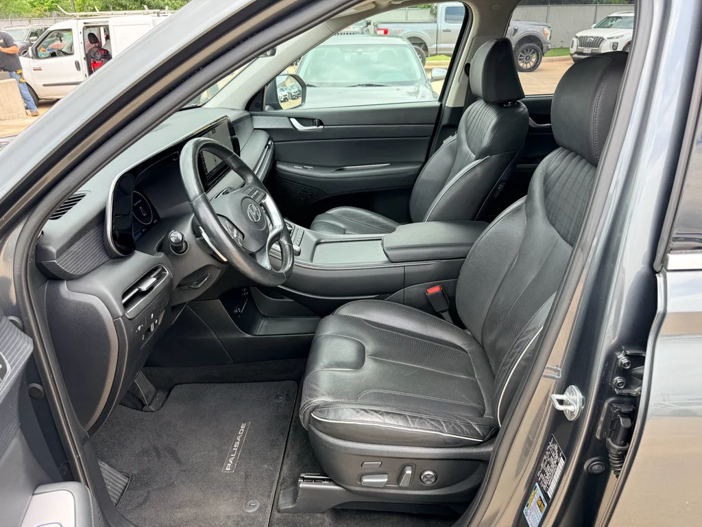 Used 2023 Steel Graphite Hyundai Limited image 11