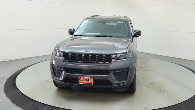 New 2026 Baltic Gray Metallic Clear-Coat Exterior Paint Jeep Altitude image 2