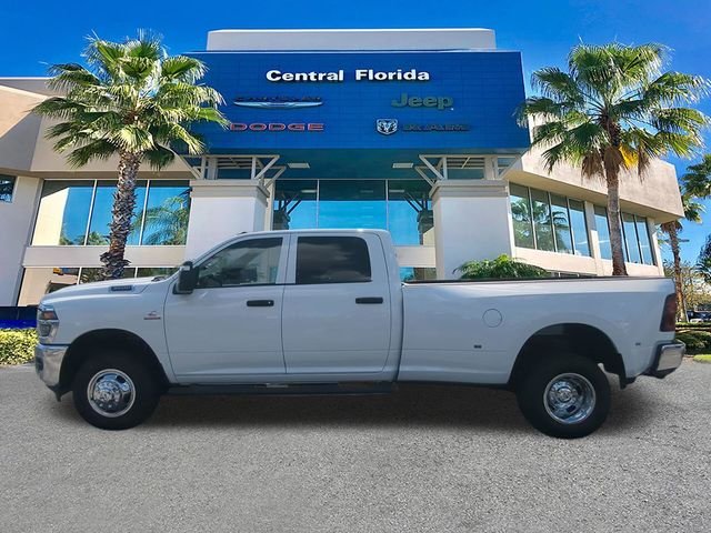 New 2026 Bright White Clear-Coat Exterior Paint RAM Tradesman image 8