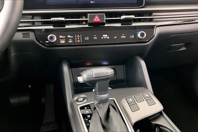 New 2026 Wolf Gray Kia EX image 7