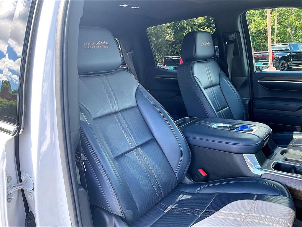 Used 2022 Beige Chevrolet High Country image 11