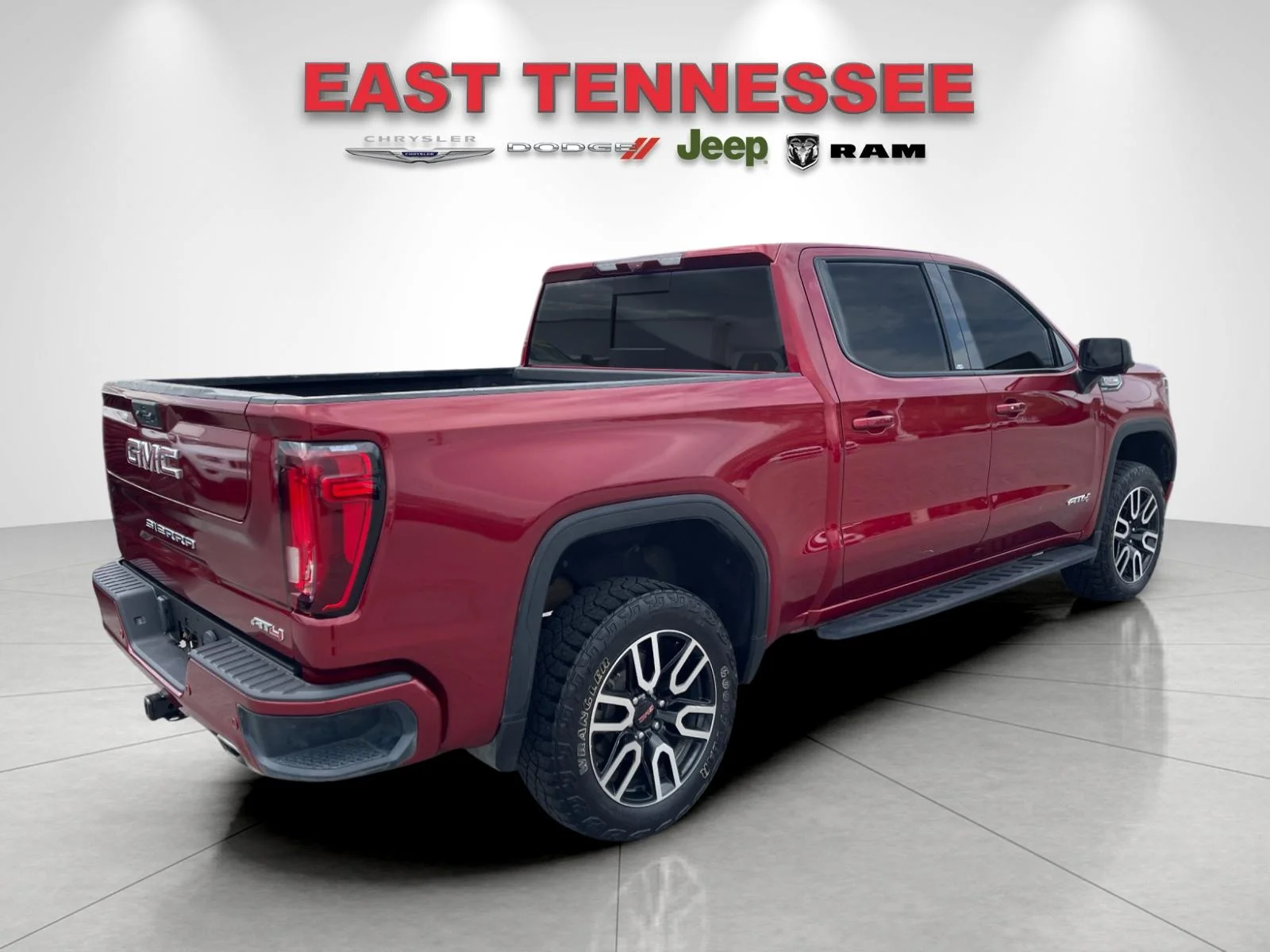 Used 2024 Red GMC AT4 image 3