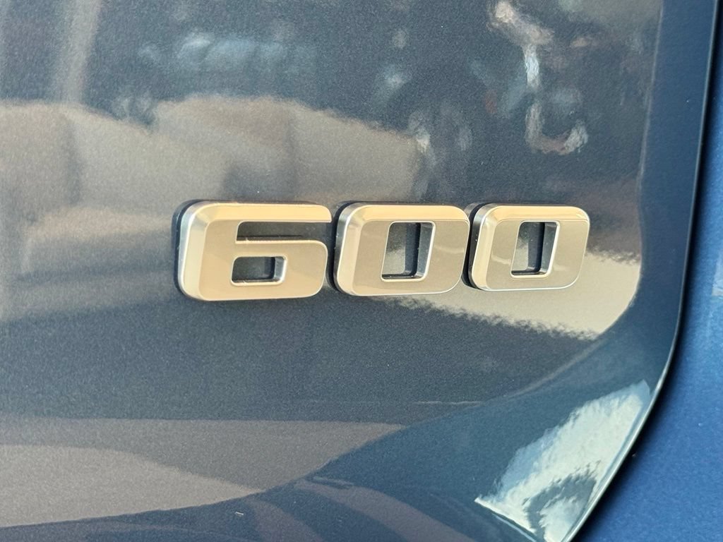 2026 Cadillac Escalade Luxury - Photo 11