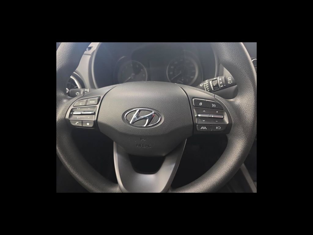 Used 2023 Red Hyundai SEL image 14
