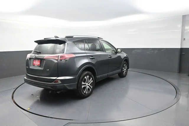 Used 2016 Gray Toyota LE image 16