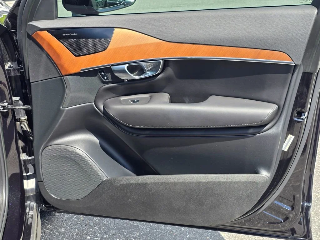 2023 Volvo XC90 Plus - Photo 47