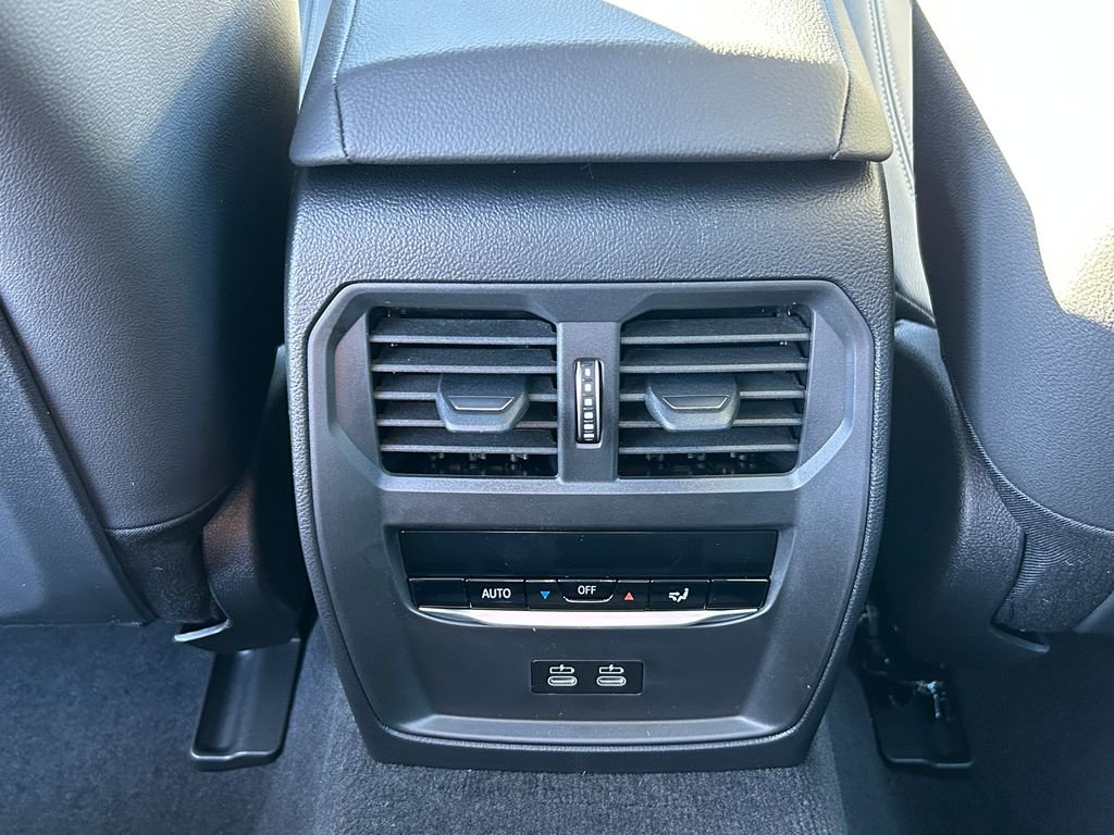 New 2026 Skyscraper Grey Metallic BMW eDrive40 image 33