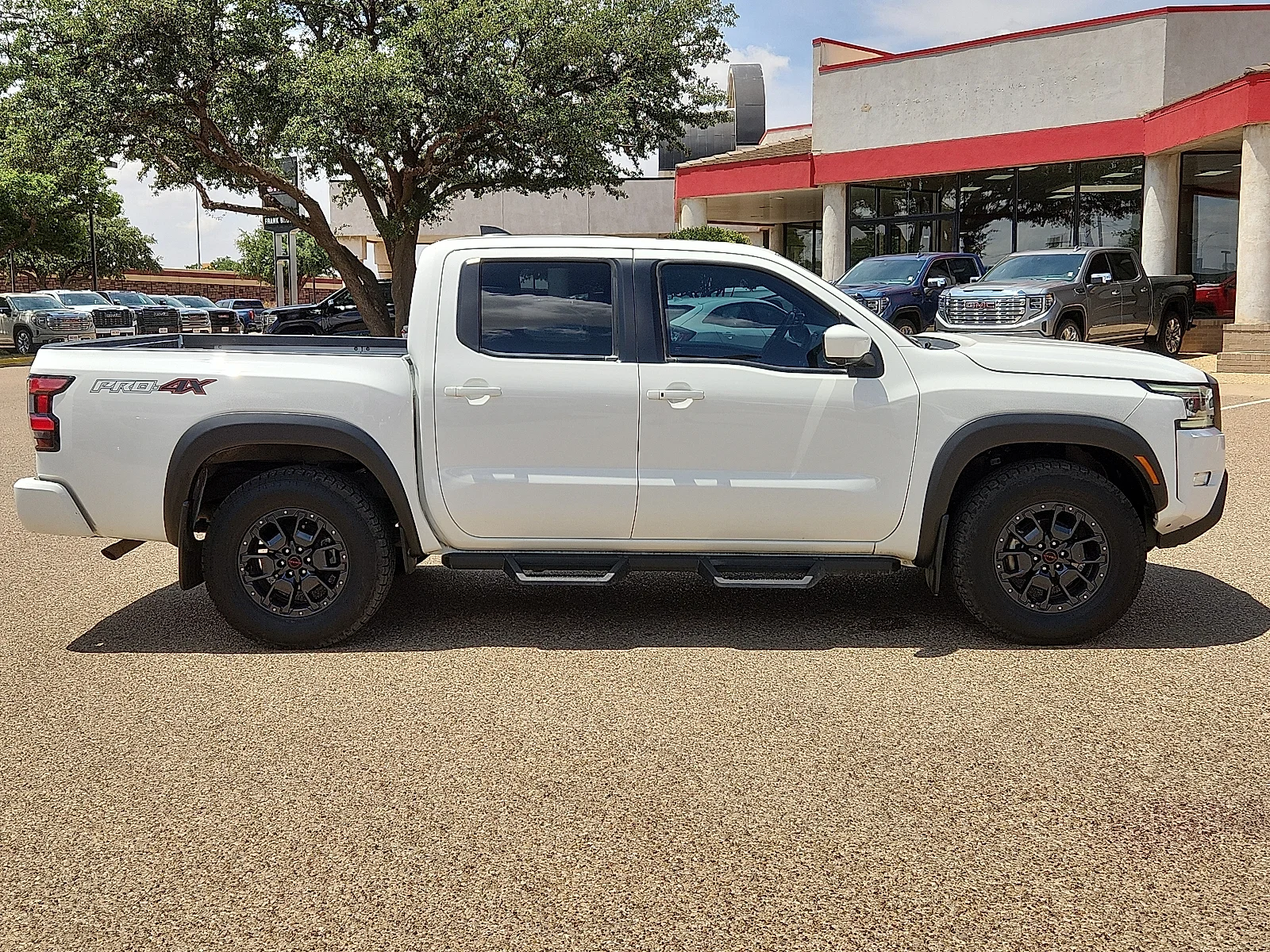Used 2023 White Nissan PRO-4X image 5