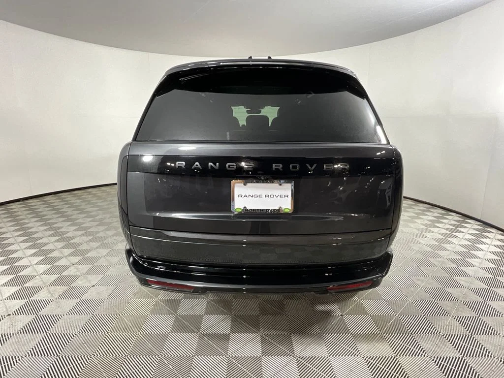 New 2026 Carpathian Grey Land Rover SE LWB 7-Seats / V8 image 7